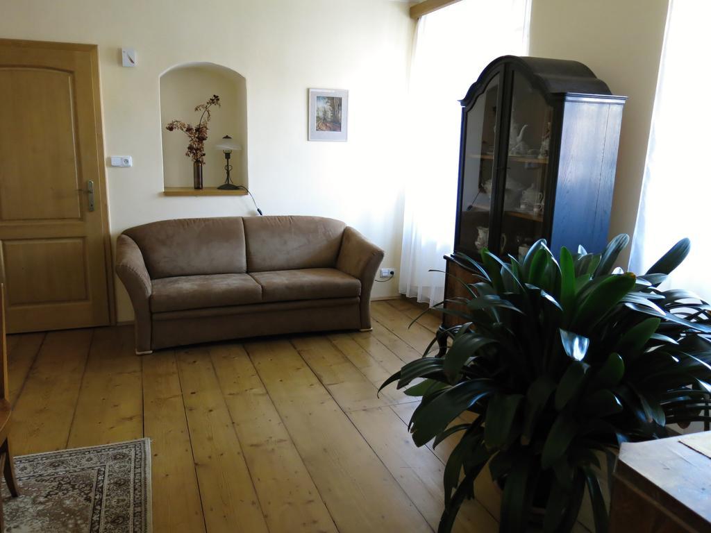 Dum U Jelena Apartman Vimperk Szoba fotó
